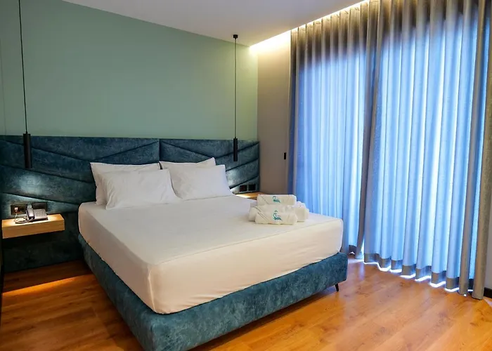 Отель Seawave 4*